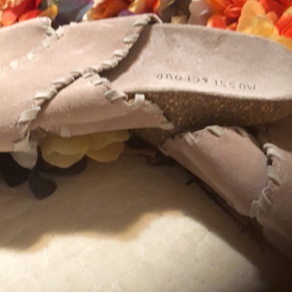 Muse & Cloud size 7 sandal EUC - Picture 3 of 5